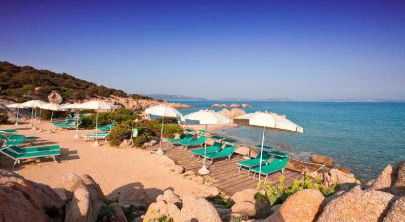 Club Hotel Baja Sardinia Esterno foto