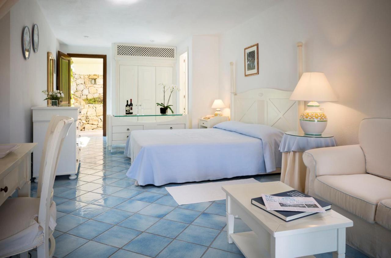 Club Hotel Baja Sardinia Esterno foto