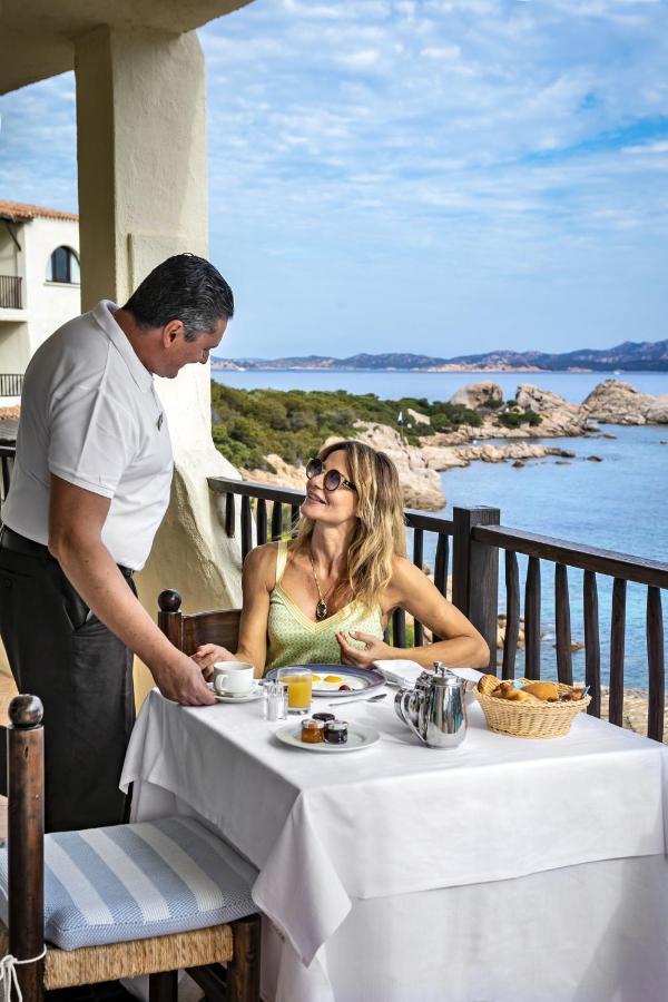 Club Hotel Baja Sardinia Esterno foto