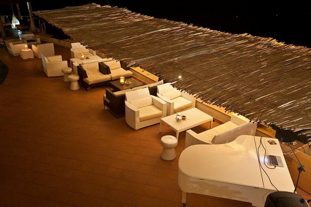 Club Hotel Baja Sardinia Esterno foto